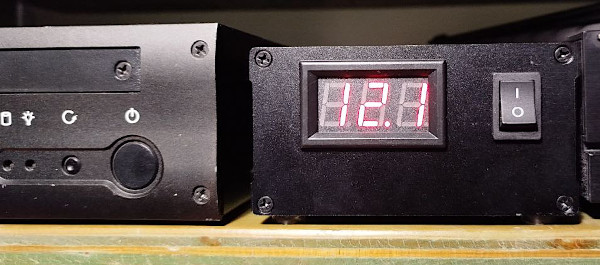 Alimentatore autocostruito da 5 Amp. per il NAS Linux Alimentatore autocostruito da 5 Amp. per il NAS Linux