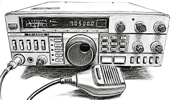 La radio Kenwood TS-730S