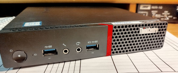 Il piccolo Lenovo M700 thinkcentre