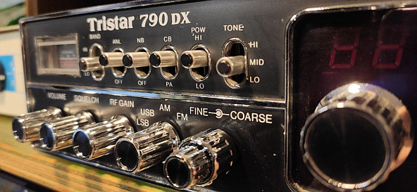 Tristar 790-DX: particolare del frontalino